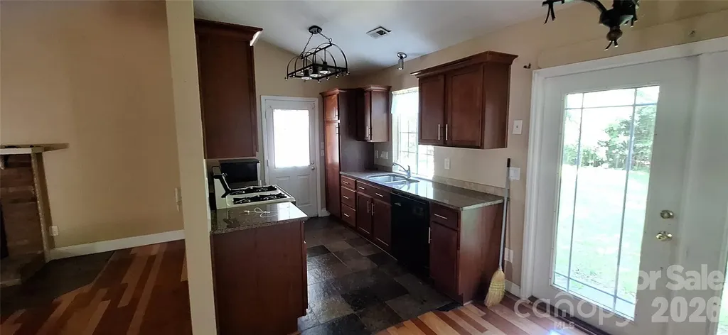 8804 Royal Scot Lane Charlotte NC 28227