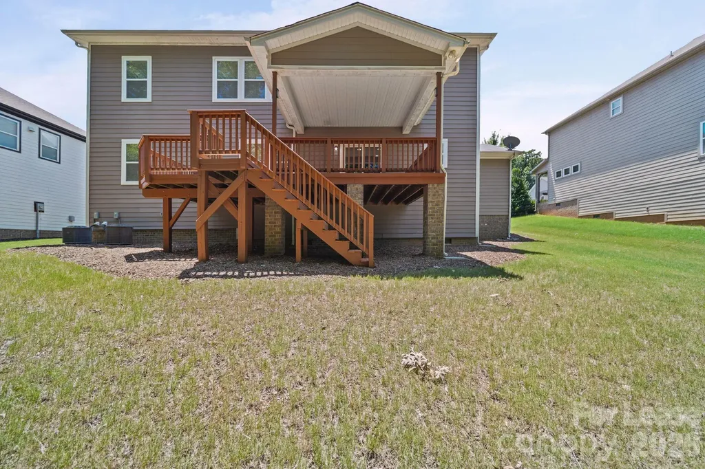 1912 Madeira Circle Waxhaw NC 28173
