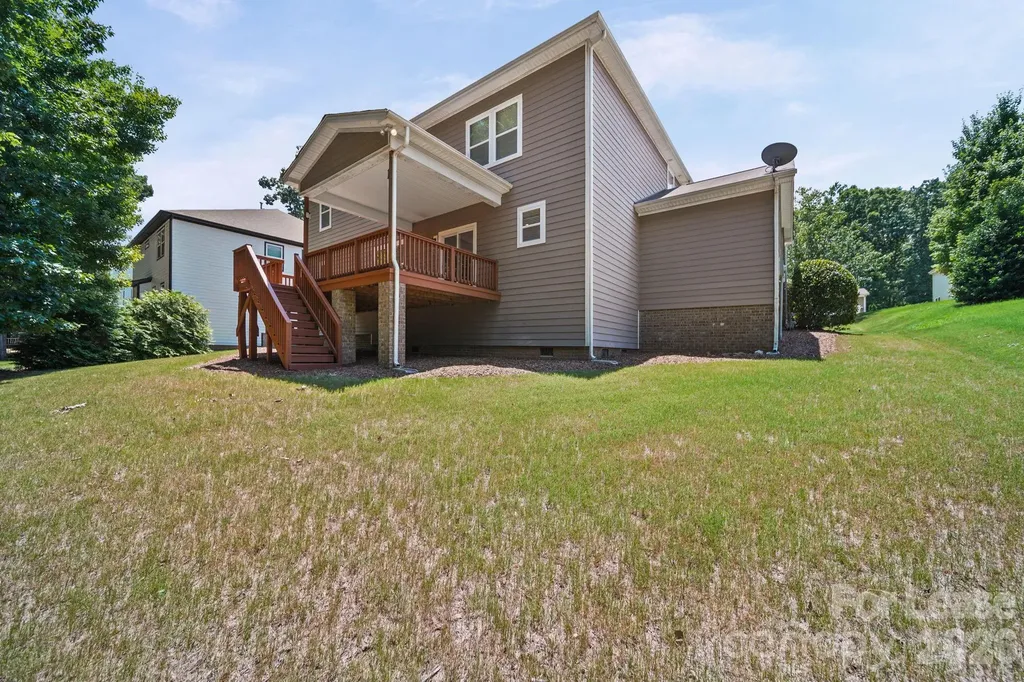 1912 Madeira Circle Waxhaw NC 28173