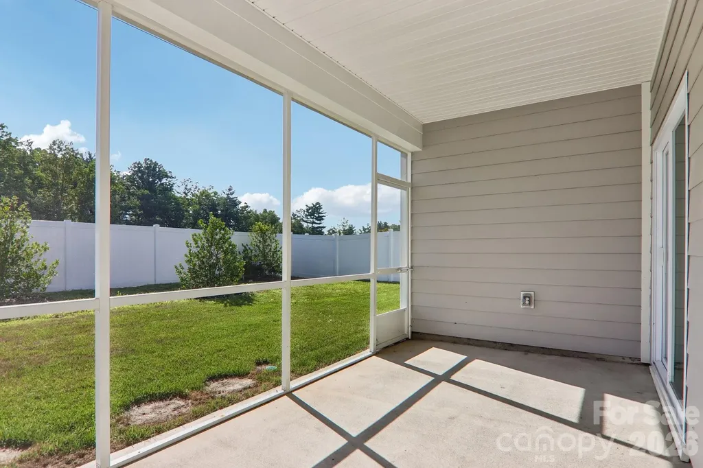 505 Fox Cove Road Hendersonville NC 28792