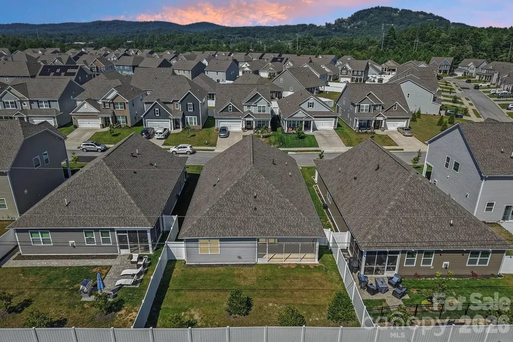 505 Fox Cove Road Hendersonville NC 28792