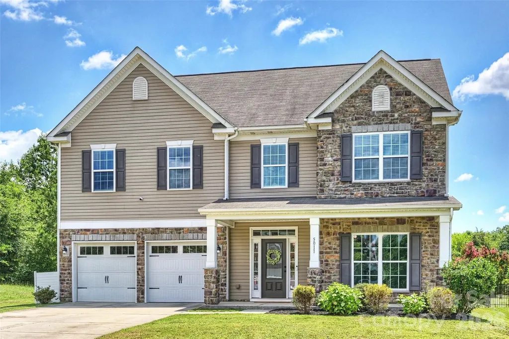 5011 Riverdale Drive Charlotte NC 28273