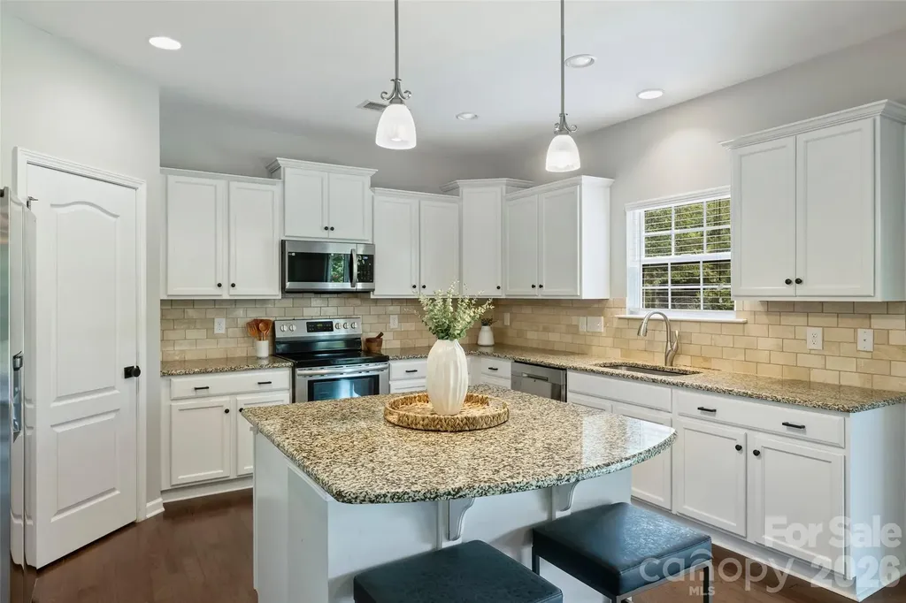 5011 Riverdale Drive Charlotte NC 28273