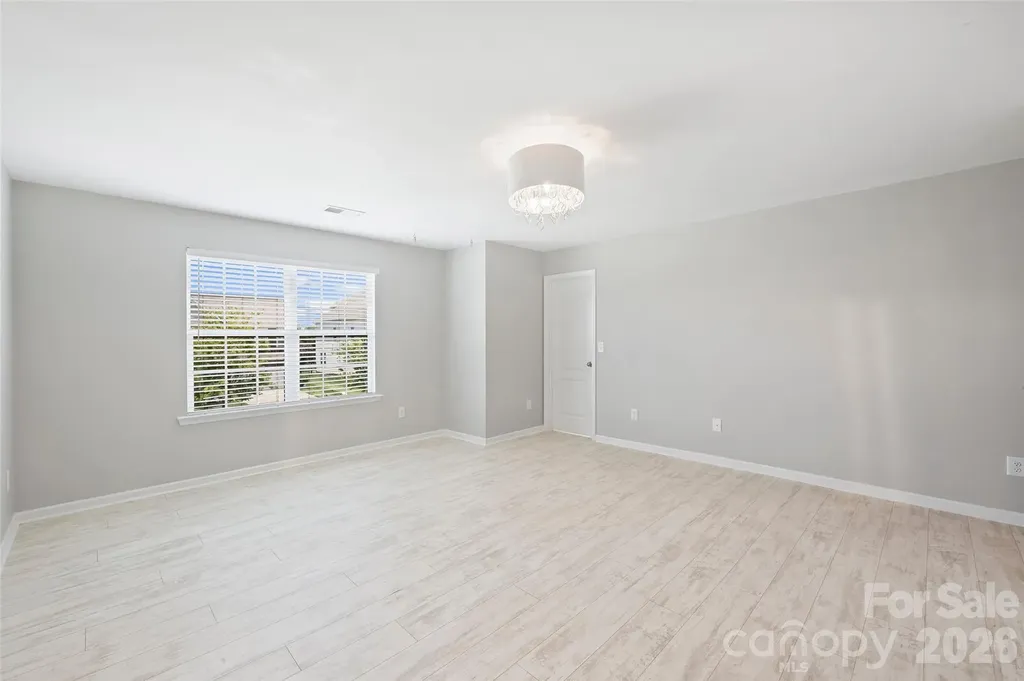 5011 Riverdale Drive Charlotte NC 28273