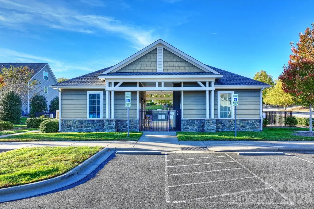 5011 Riverdale Drive Charlotte NC 28273