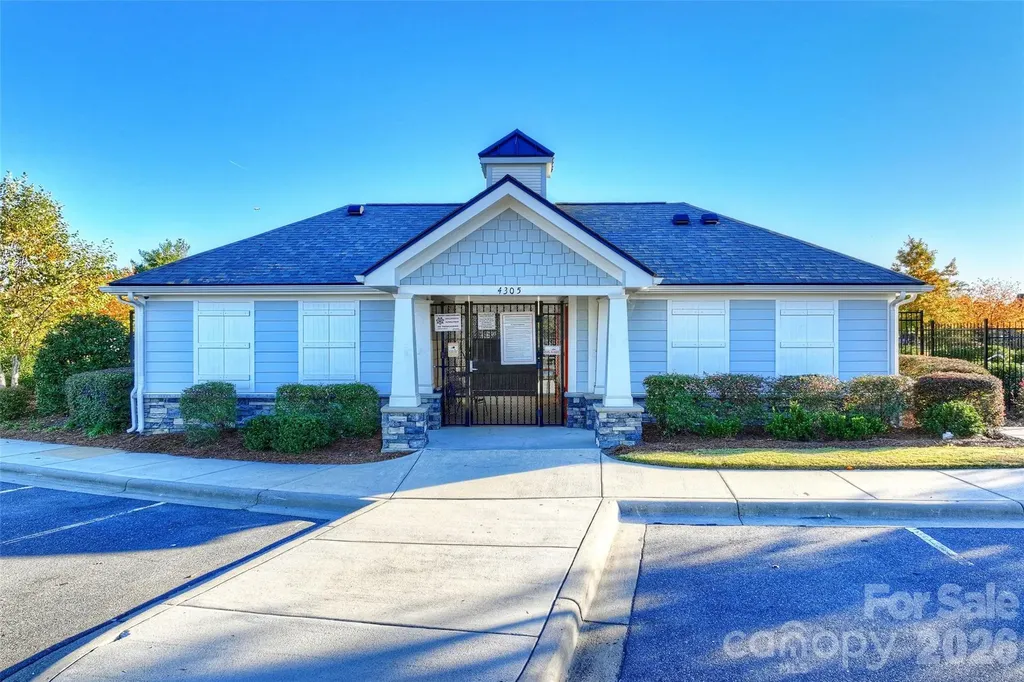 5011 Riverdale Drive Charlotte NC 28273