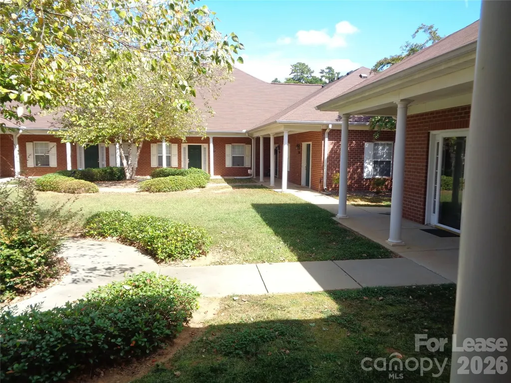 7033 Somerset Springs Drive Charlotte NC 28262