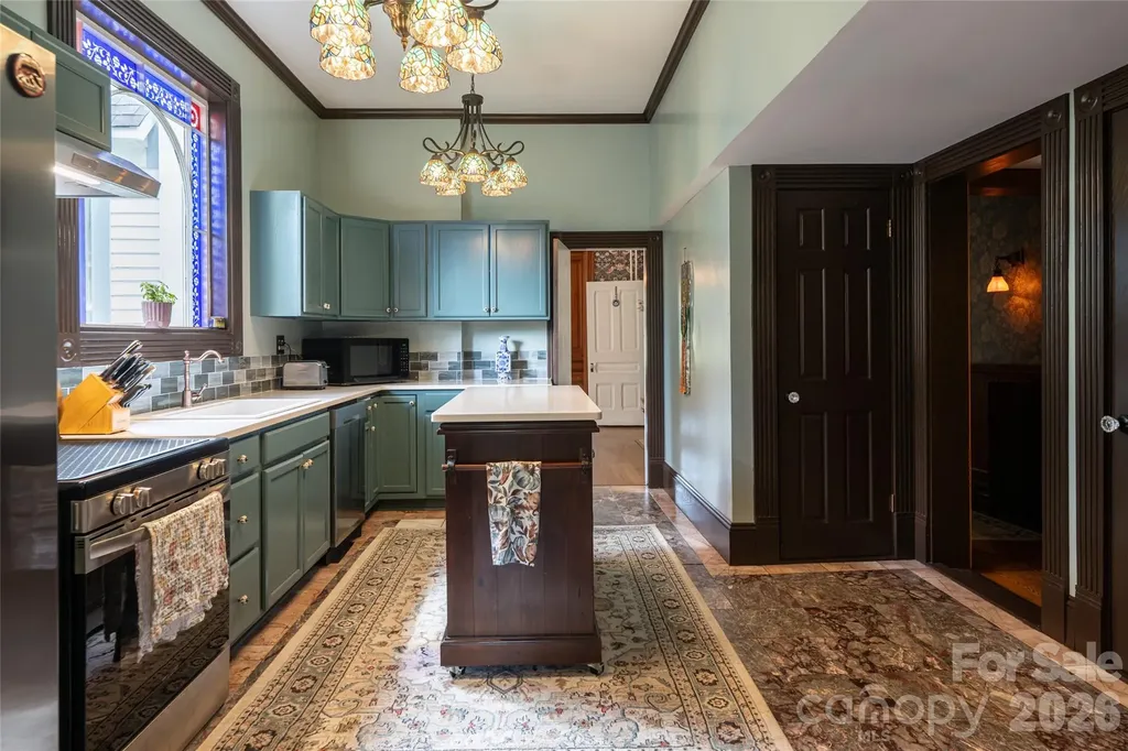 411 W Union Street Morganton NC 28655