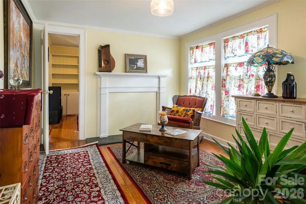 411 W Union Street Morganton NC 28655