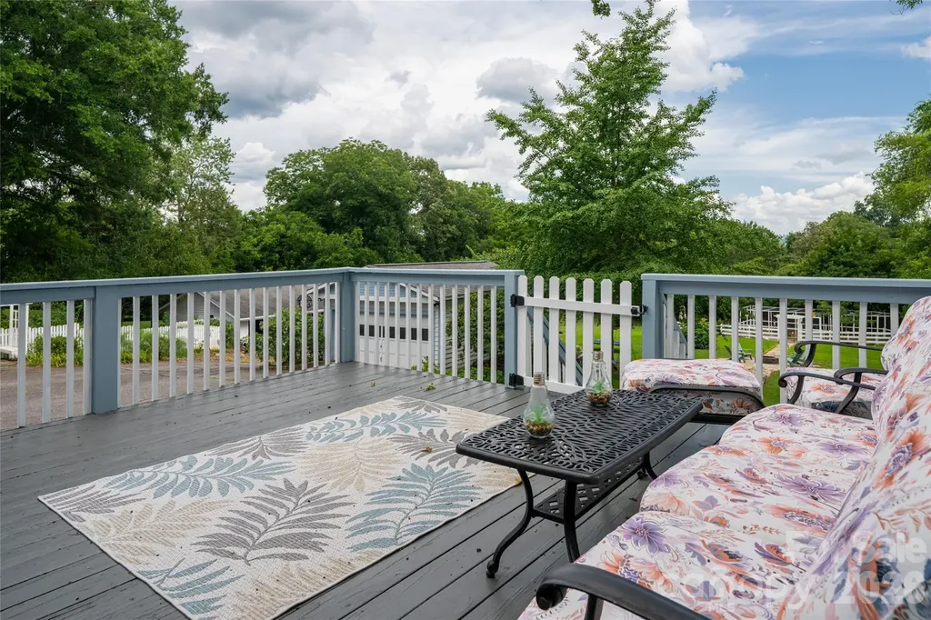 411 W Union Street Morganton NC 28655