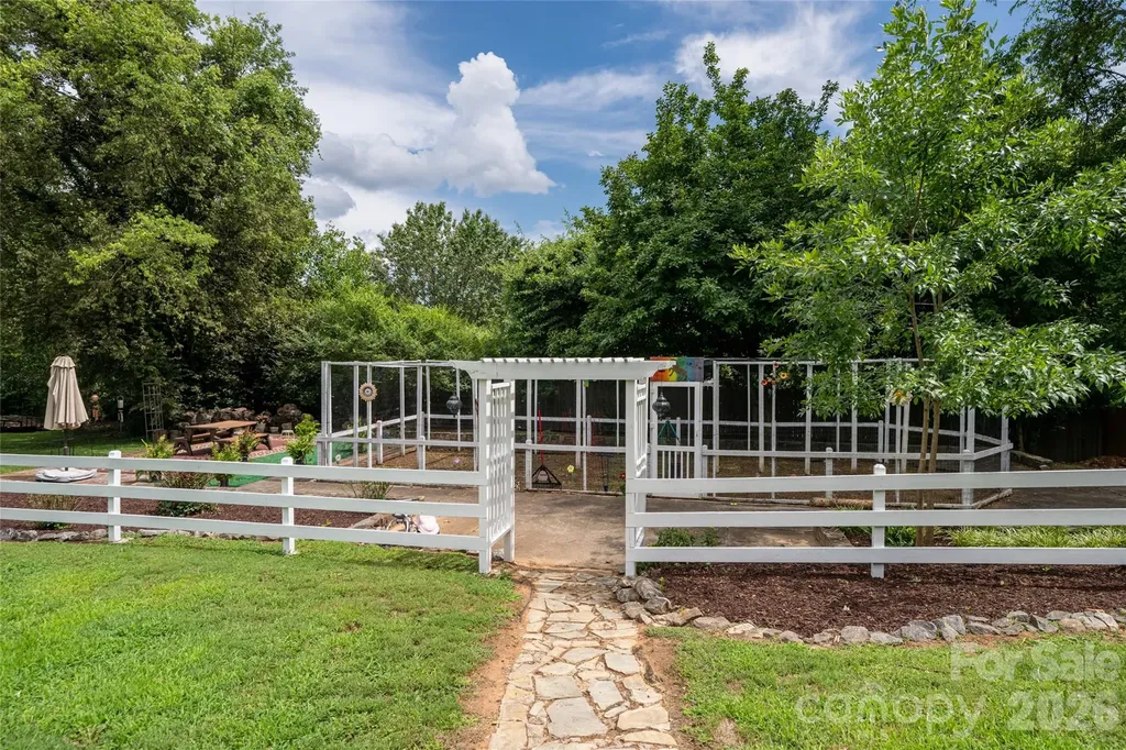 411 W Union Street Morganton NC 28655
