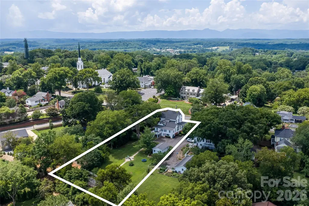 411 W Union Street Morganton NC 28655