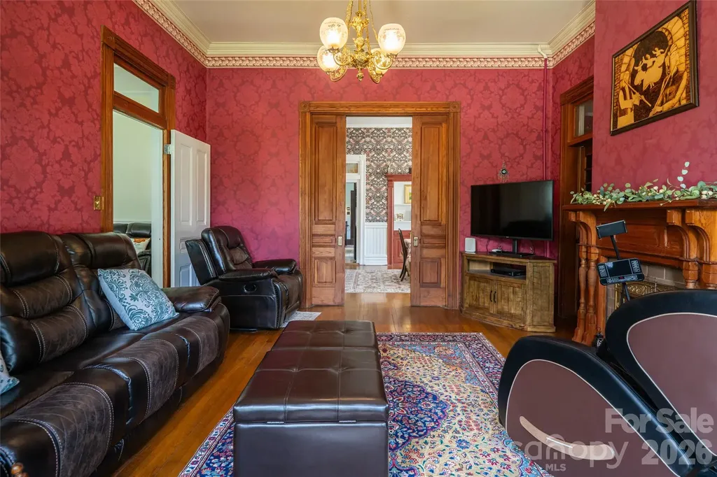 411 W Union Street Morganton NC 28655