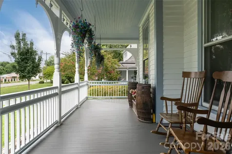 411 W Union Street Morganton NC 28655
