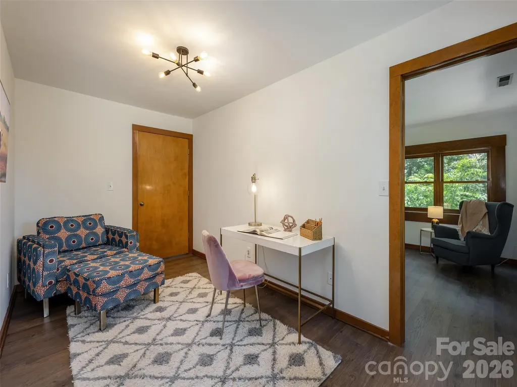155 Crabapple Lane Asheville NC 28804