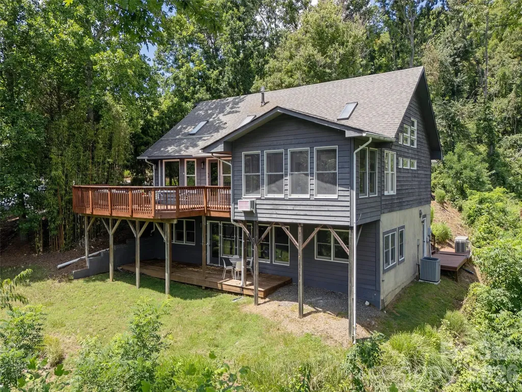 155 Crabapple Lane Asheville NC 28804