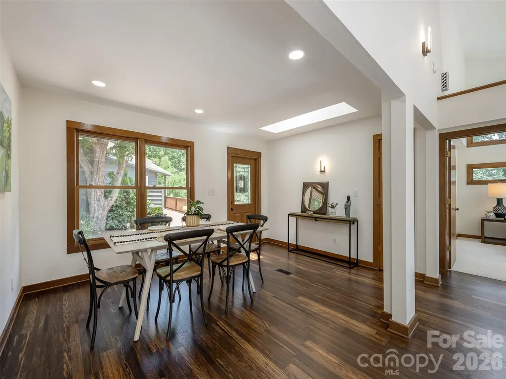 155 Crabapple Lane Asheville NC 28804