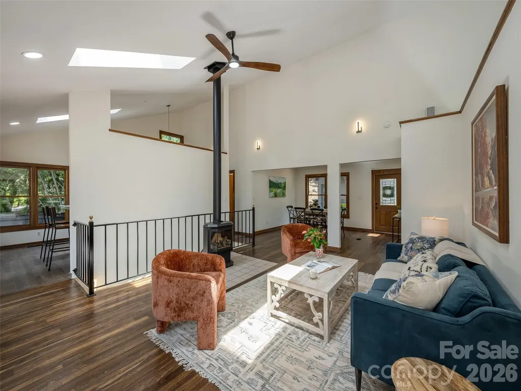 155 Crabapple Lane Asheville NC 28804