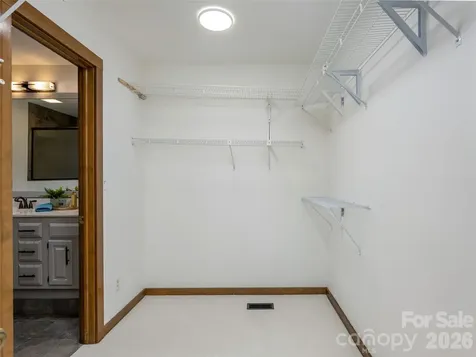 155 Crabapple Lane Asheville NC 28804