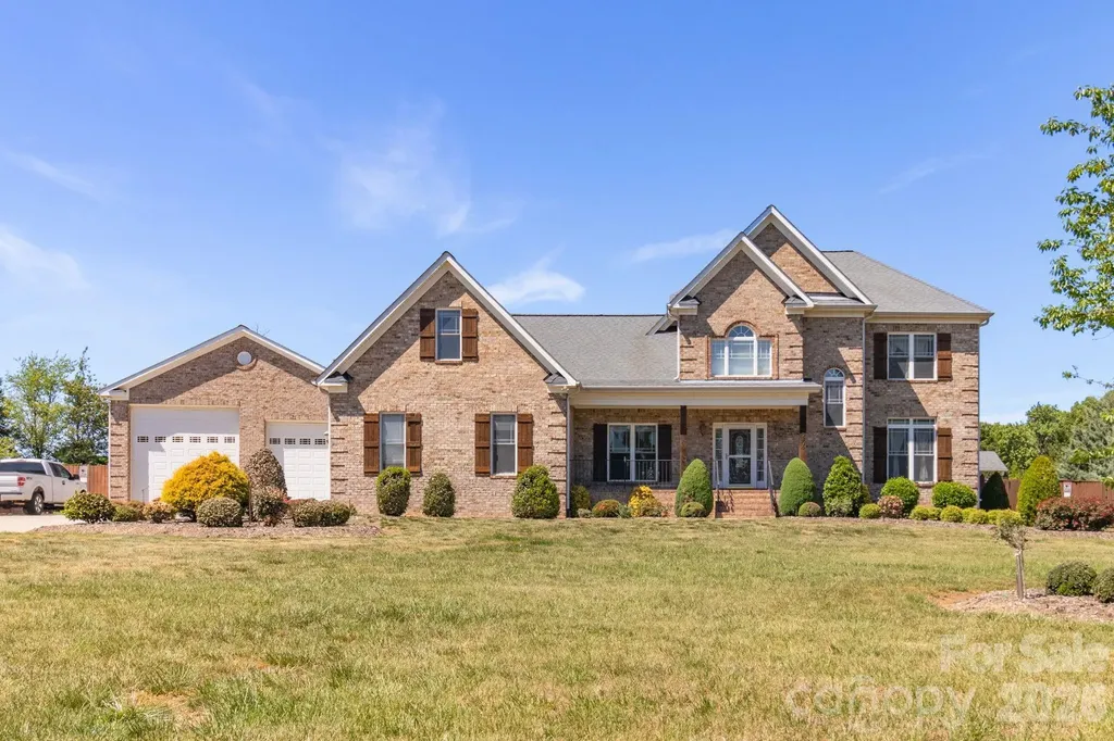 8204 Brotherstwo Road Colfax NC 27235