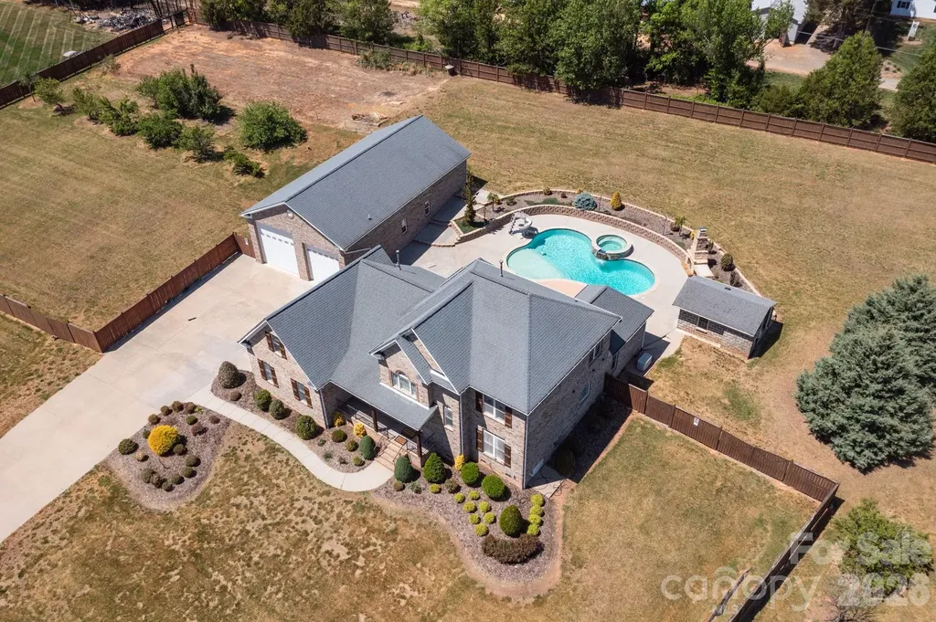 8204 Brotherstwo Road Colfax NC 27235