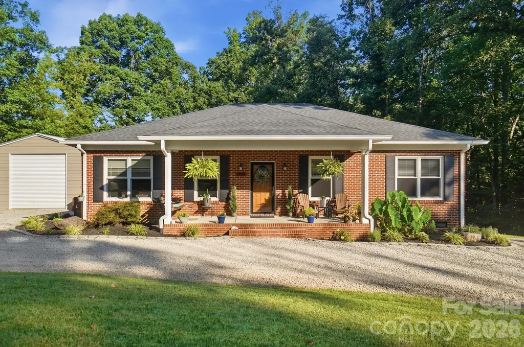 4739 Mountain Island Drive W Charlotte NC 28214