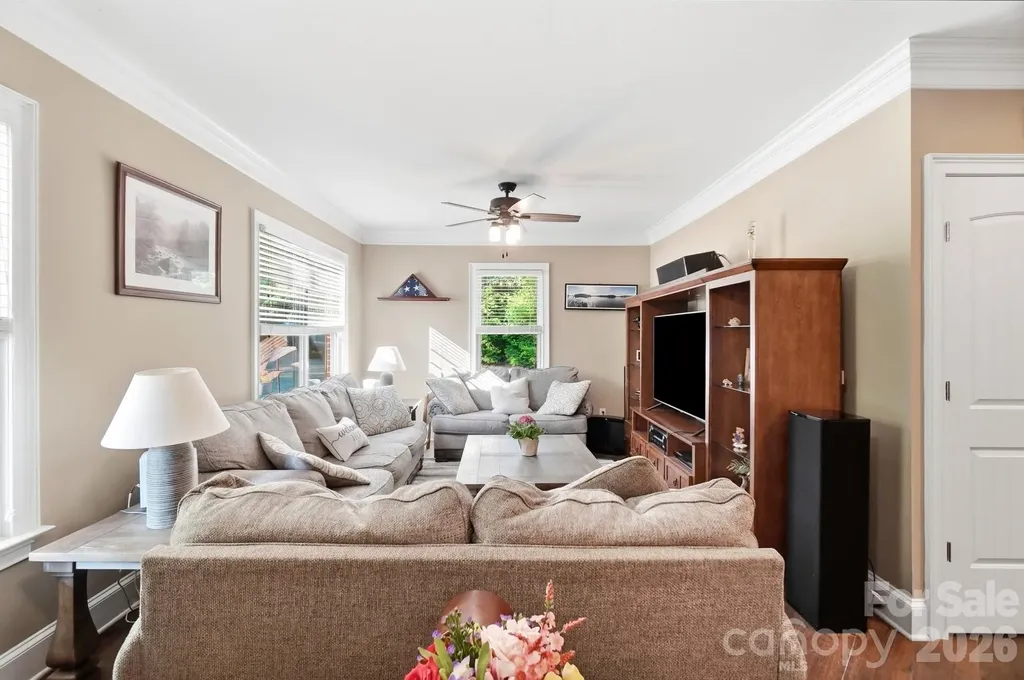 4739 Mountain Island Drive W Charlotte NC 28214
