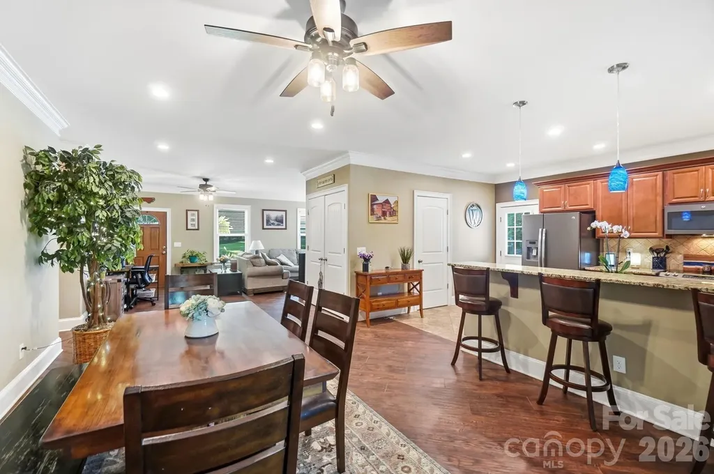 4739 Mountain Island Drive W Charlotte NC 28214