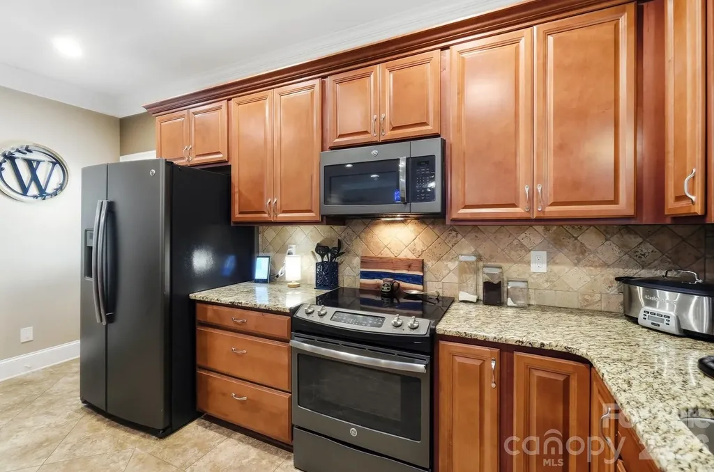 4739 Mountain Island Drive W Charlotte NC 28214