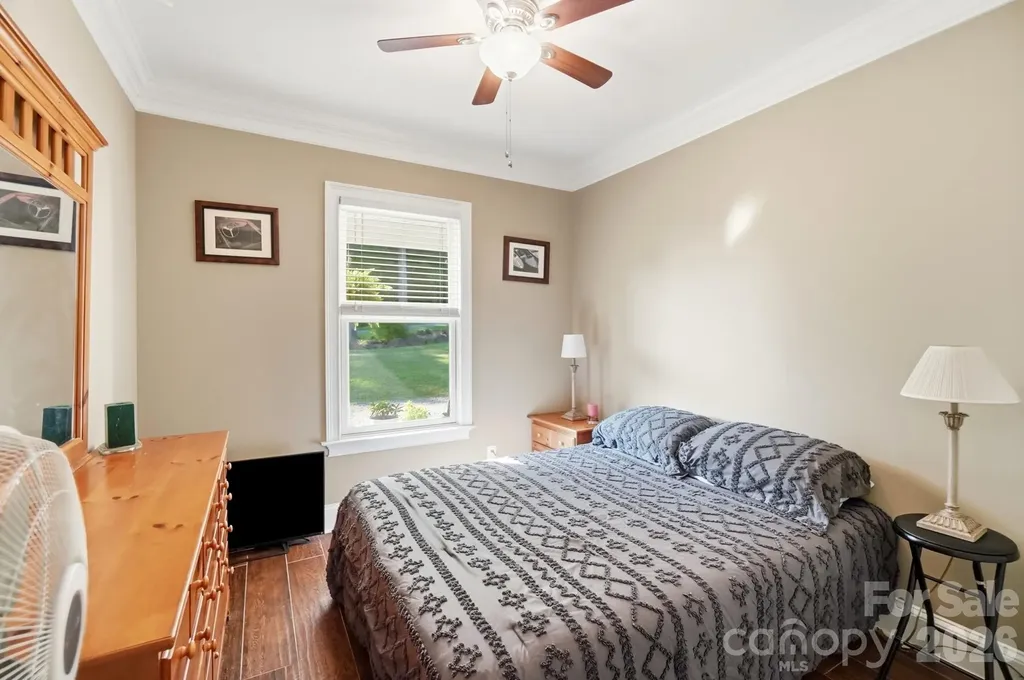 4739 Mountain Island Drive W Charlotte NC 28214