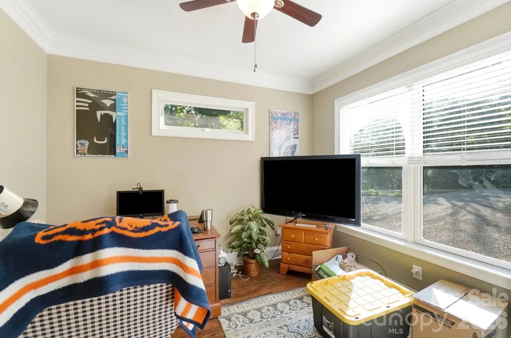 4739 Mountain Island Drive W Charlotte NC 28214