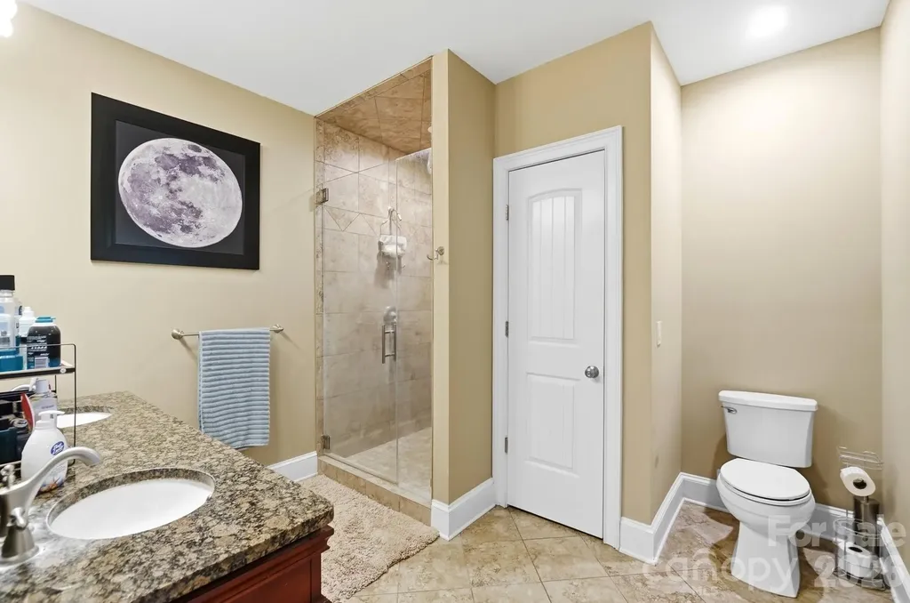 4739 Mountain Island Drive W Charlotte NC 28214