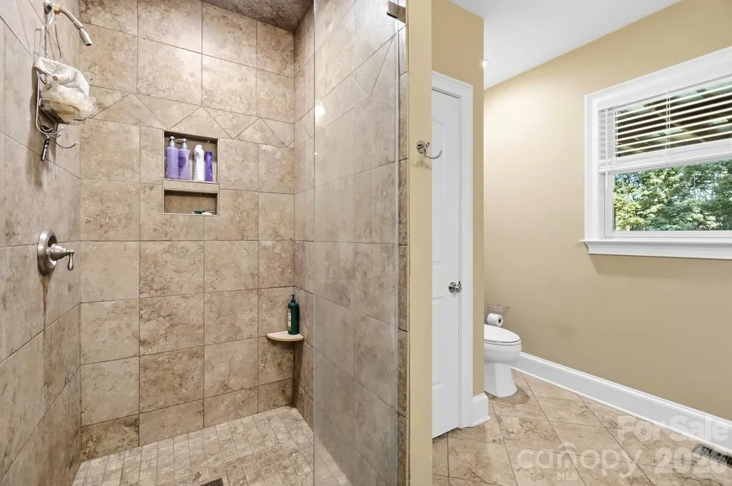 4739 Mountain Island Drive W Charlotte NC 28214