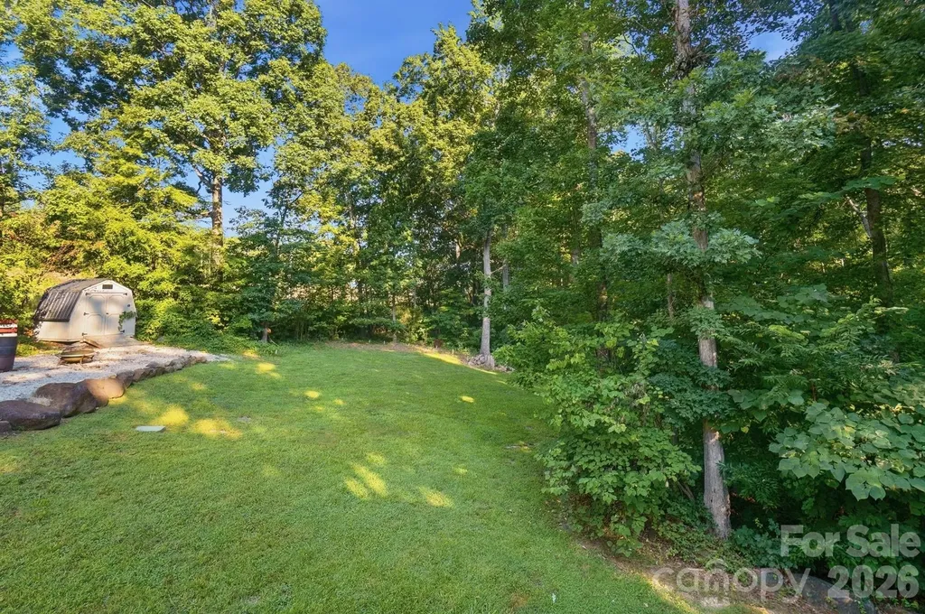 4739 Mountain Island Drive W Charlotte NC 28214