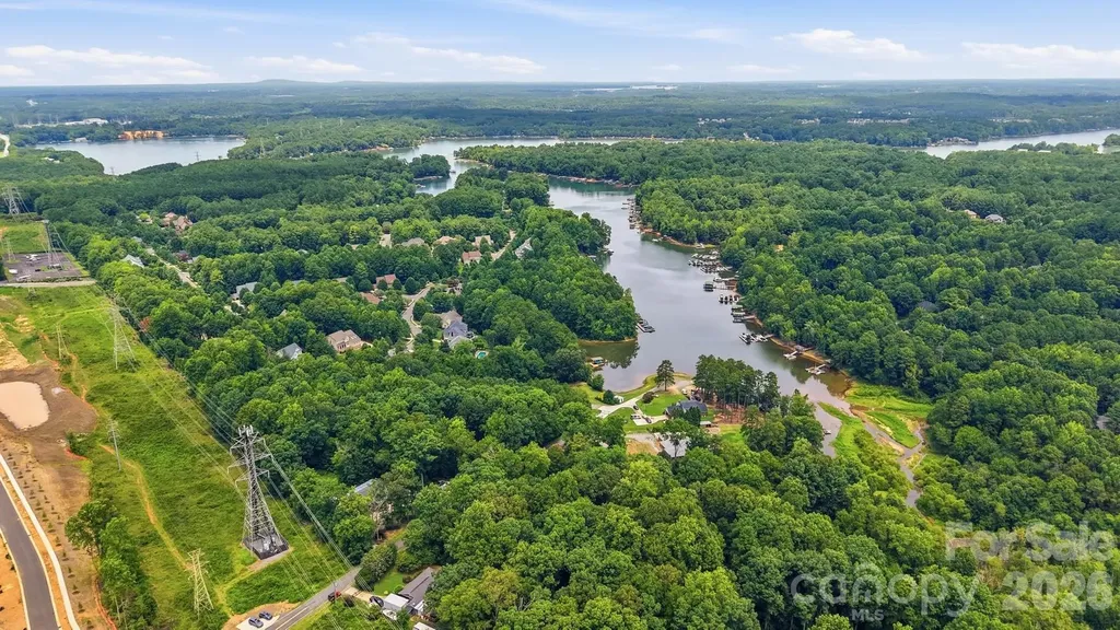 4739 Mountain Island Drive W Charlotte NC 28214