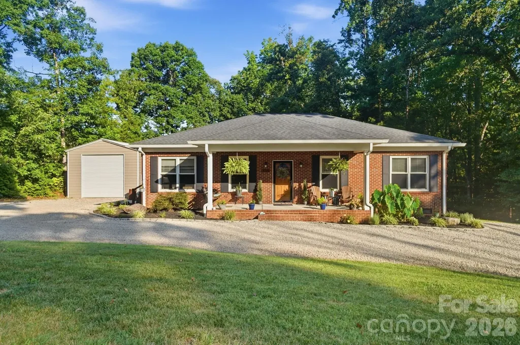 4739 Mountain Island Drive W Charlotte NC 28214