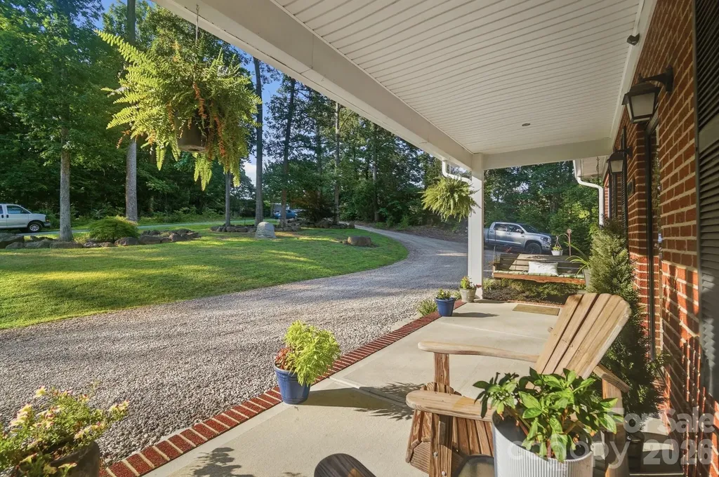 4739 Mountain Island Drive W Charlotte NC 28214