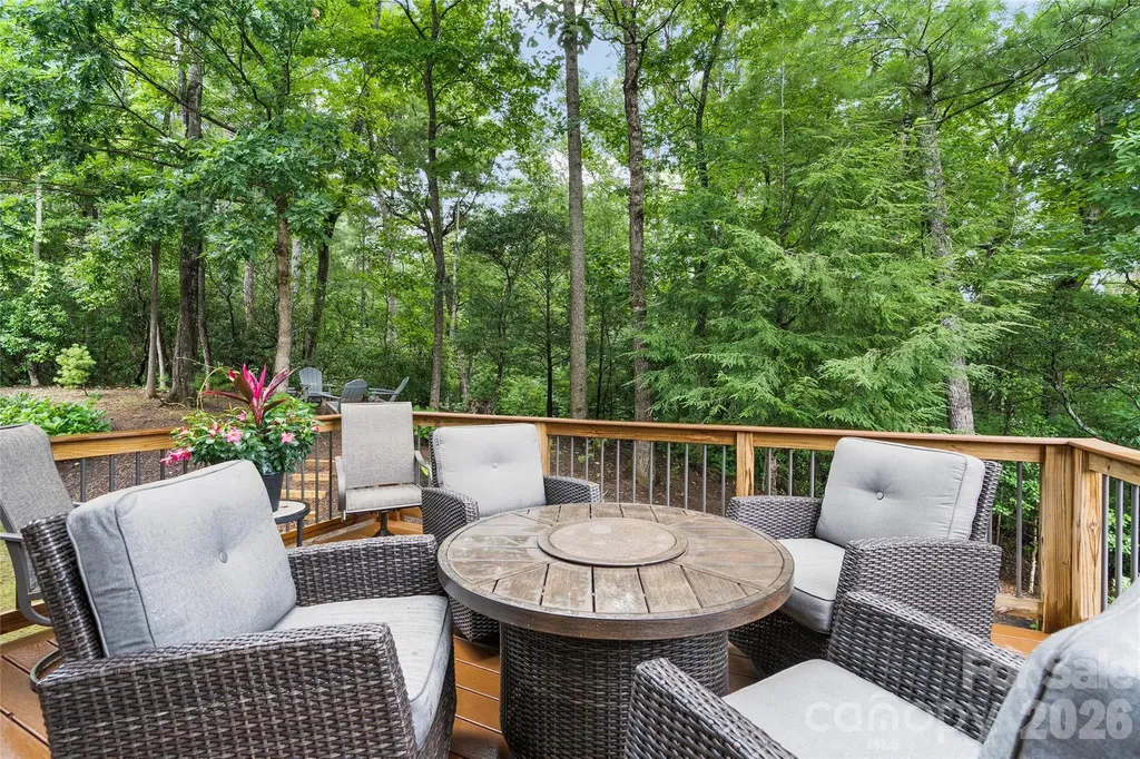 46 Slide Rock Way Fairview NC 28730