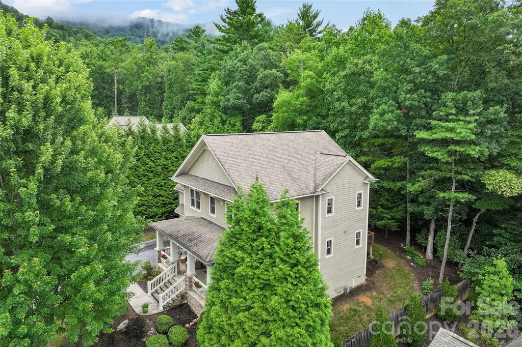 46 Slide Rock Way Fairview NC 28730