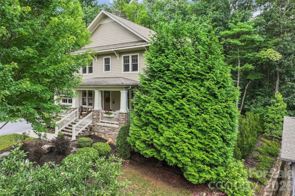 46 Slide Rock Way Fairview NC 28730