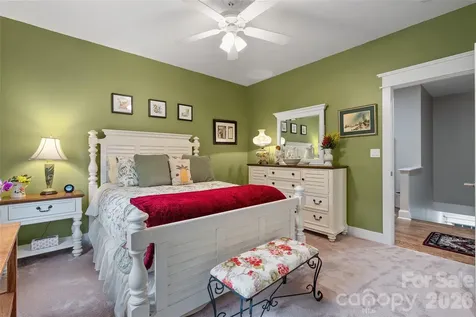 46 Slide Rock Way Fairview NC 28730