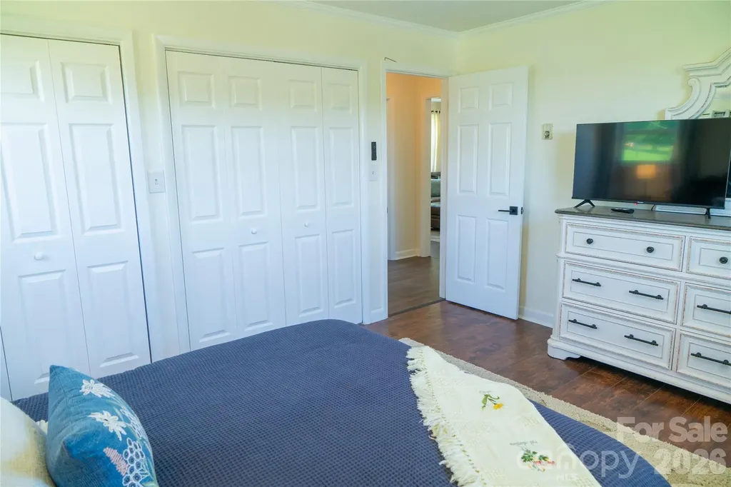 4852 Midway Sand Road Hickory NC 28601
