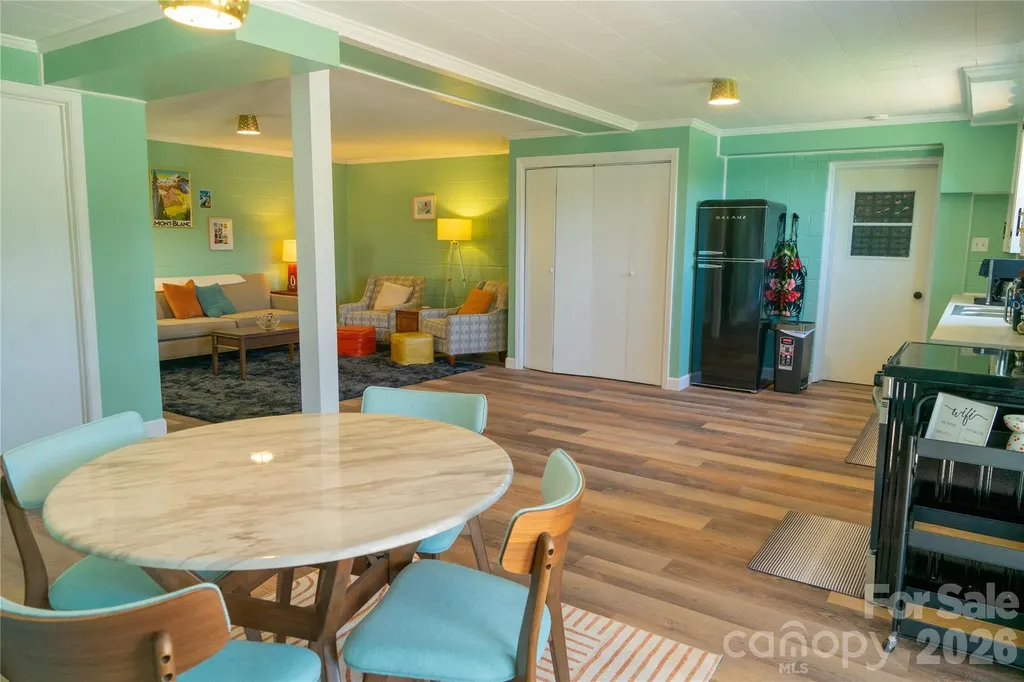 4852 Midway Sand Road Hickory NC 28601