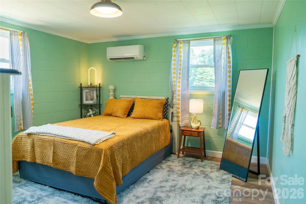4852 Midway Sand Road Hickory NC 28601