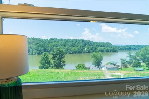 4852 Midway Sand Road Hickory NC 28601