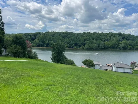 4852 Midway Sand Road Hickory NC 28601