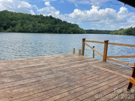 4852 Midway Sand Road Hickory NC 28601