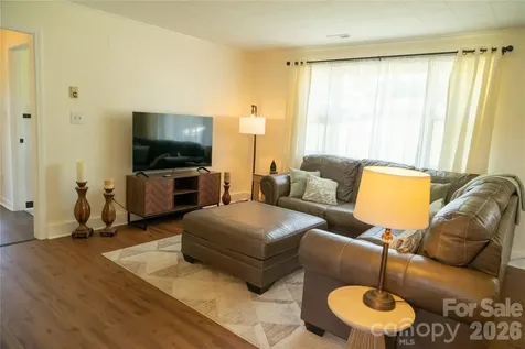 4852 Midway Sand Road Hickory NC 28601