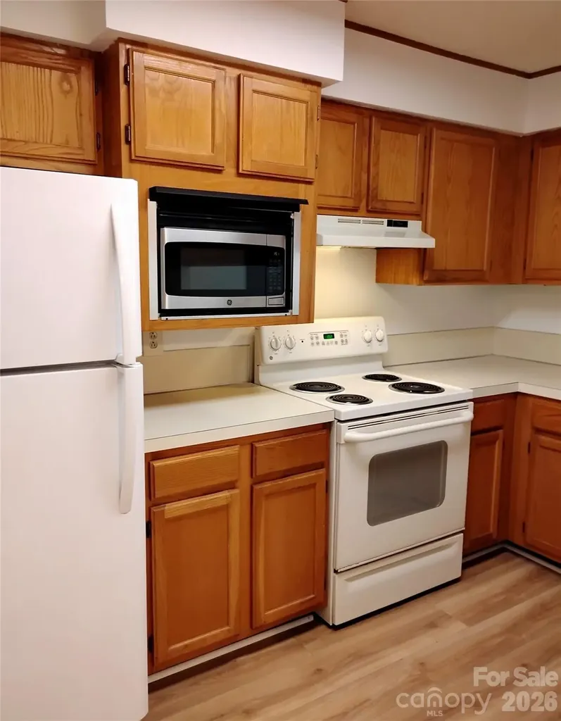 2536 Stradbrook Drive Charlotte NC 28210