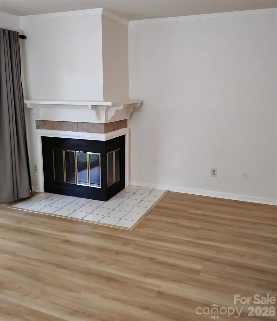 2536 Stradbrook Drive Charlotte NC 28210